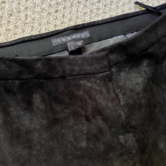 THEORY suede lambskin leggings. Size 2 - Picture 5 of 7